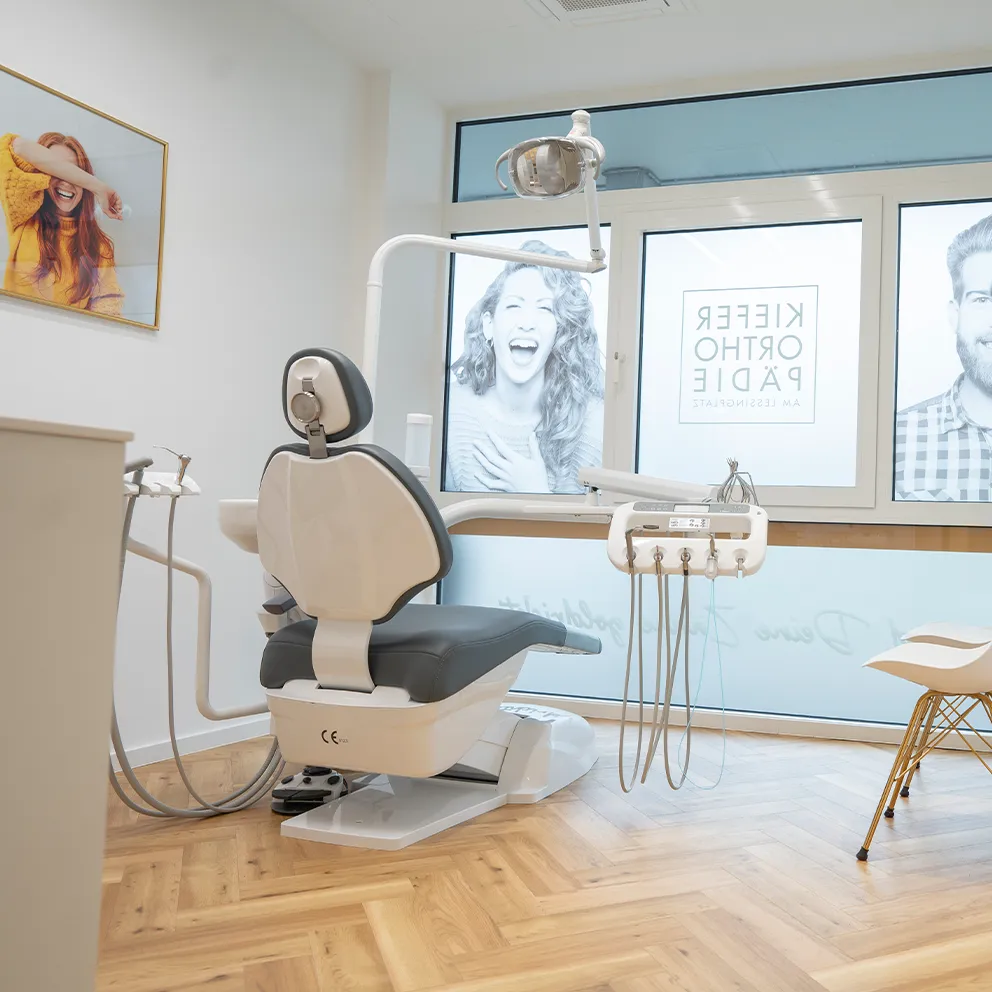 Dr. Florian Greis - Kieferorthopädie in Neuss